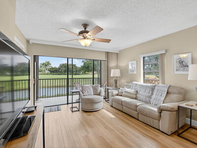 451 Greensward Lane, Delray Beach, FL 33445