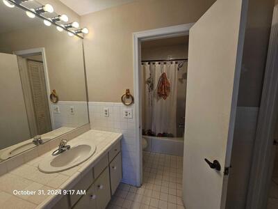 788 SE River Court, Port Saint Lucie, FL 34983