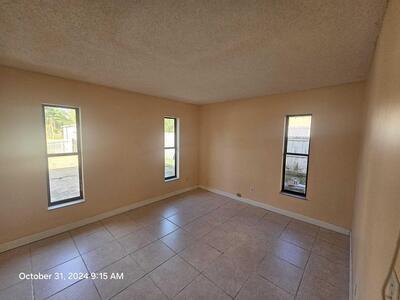 788 SE River Court, Port Saint Lucie, FL 34983