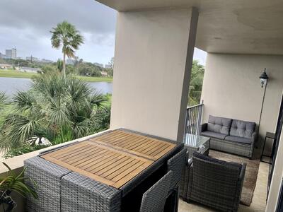 1830 Embassy Drive, West Palm Beach, FL 33401