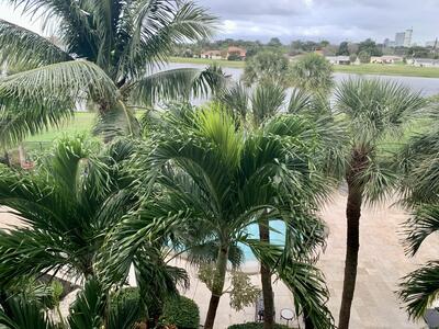 1830 Embassy Drive, West Palm Beach, FL 33401