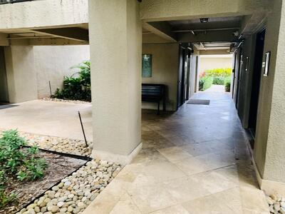 1830 Embassy Drive, West Palm Beach, FL 33401