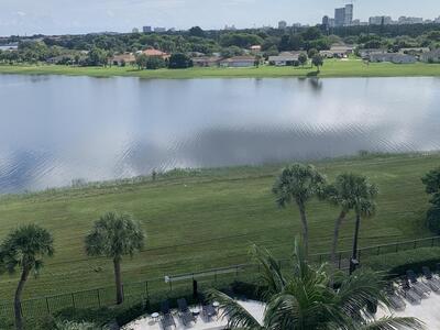 1830 Embassy Drive, West Palm Beach, FL 33401