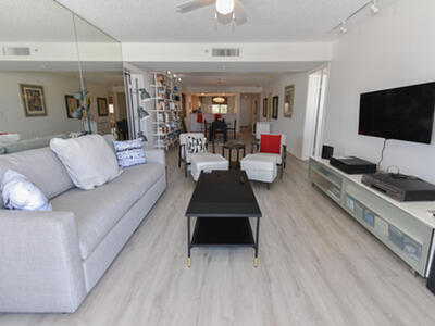 2401 Marina Isle Way, Jupiter, FL 33477