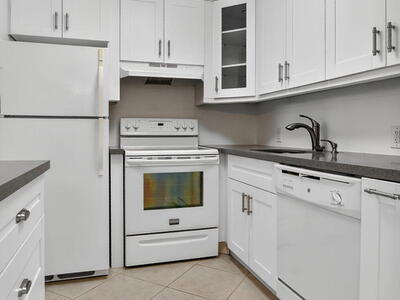 177 Fanshaw E, Boca Raton, FL 33434