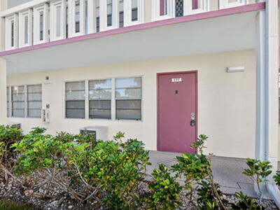 177 Fanshaw E, Boca Raton, FL 33434
