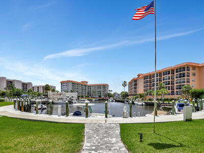 2871 N Ocean Boulevard, Boca Raton, FL 33431