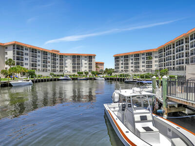 2871 N Ocean Boulevard, Boca Raton, FL 33431