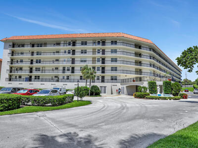 2871 N Ocean Boulevard, Boca Raton, FL 33431