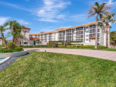 2871 N Ocean Boulevard, Boca Raton, FL 33431