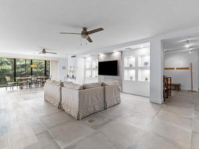 122 Andrews Avenue, Delray Beach, FL 33483