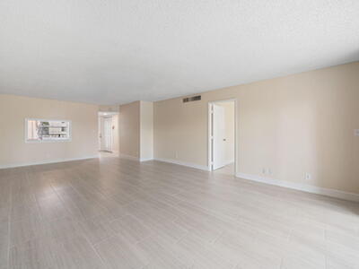 920 Dogwood Drive, Delray Beach, FL 33483