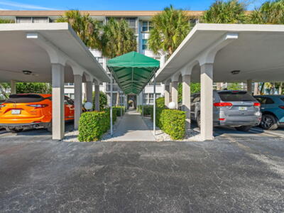 920 Dogwood Drive, Delray Beach, FL 33483