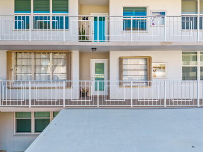 920 Dogwood Drive, Delray Beach, FL 33483