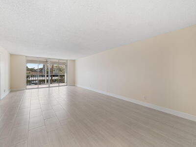 920 Dogwood Drive, Delray Beach, FL 33483