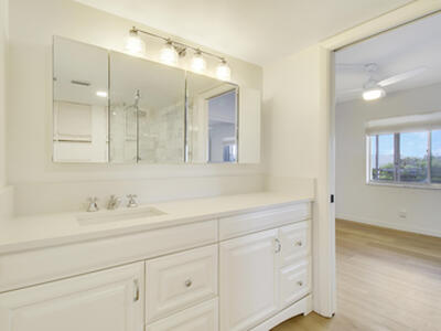 2770 S Garden Drive S, Lake Worth, FL 33461