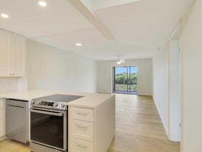 2770 S Garden Drive S, Lake Worth, FL 33461