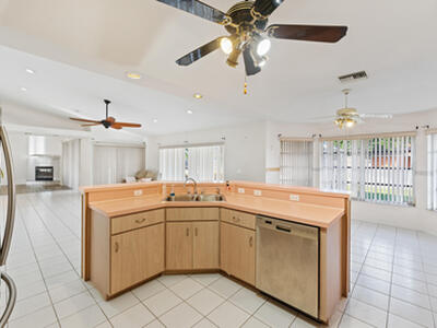 1255 SE Naples Lane, Port Saint Lucie, FL 34983