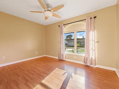 1255 SE Naples Lane, Port Saint Lucie, FL 34983