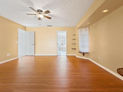 1255 SE Naples Lane, Port Saint Lucie, FL 34983