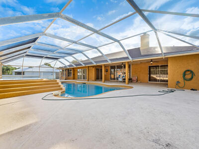 1255 SE Naples Lane, Port Saint Lucie, FL 34983