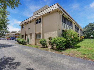 10693 N Military Trail, Palm Beach Gardens, FL 33410