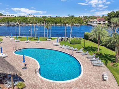 859 Jeffery Street SE, Boca Raton, FL 33487