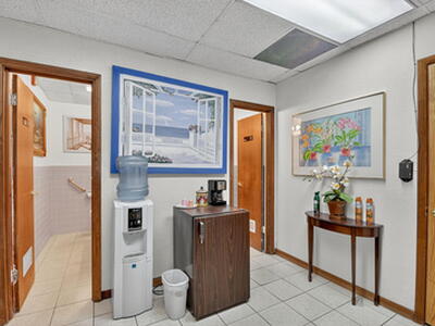 Lake Worth, FL 33460