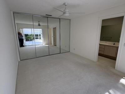 10303 Chapman Oak Court, Palm Beach Gardens, FL 33410