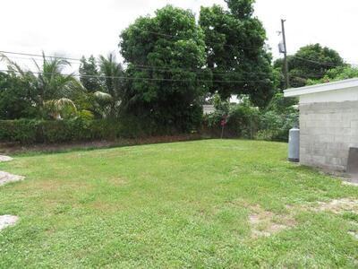 340 Fleming Avenue, Greenacres, FL 33463