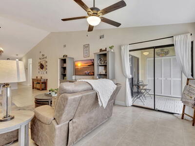 4693 Lucerne Lakes Boulevard E, Lake Worth, FL 33467