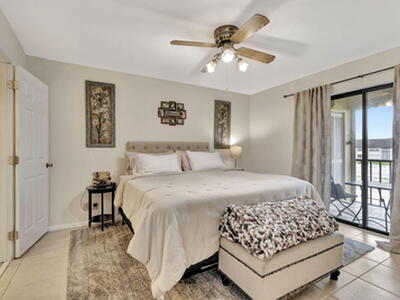 4693 Lucerne Lakes Boulevard E, Lake Worth, FL 33467