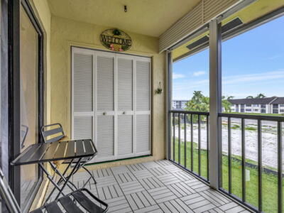 4693 Lucerne Lakes Boulevard E, Lake Worth, FL 33467