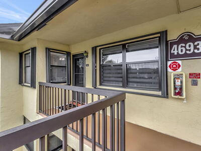 4693 Lucerne Lakes Boulevard E, Lake Worth, FL 33467
