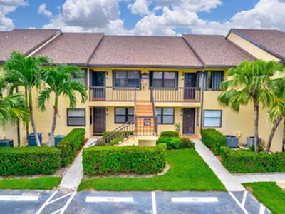 4693 Lucerne Lakes Boulevard E, Lake Worth, FL 33467