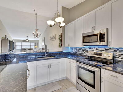 4693 Lucerne Lakes Boulevard E, Lake Worth, FL 33467