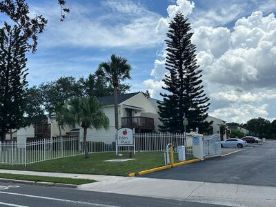 631 Executive Center Drive, West Palm Beach, FL 33401