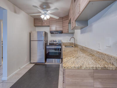 809 N Federal Highway, Lake Worth Beach, FL 33460