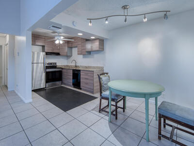 809 N Federal Highway, Lake Worth Beach, FL 33460