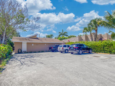 809 N Federal Highway, Lake Worth Beach, FL 33460