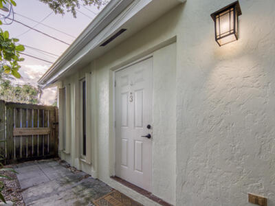809 N Federal Highway, Lake Worth Beach, FL 33460