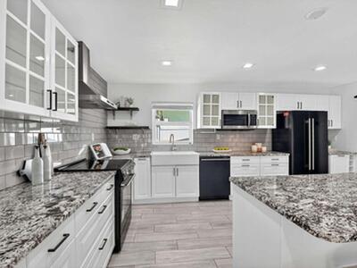 714 SW 25th Avenue, Boynton Beach, FL 33435