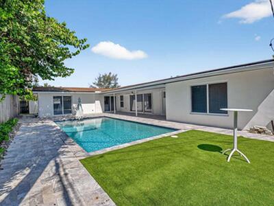 714 SW 25th Avenue, Boynton Beach, FL 33435