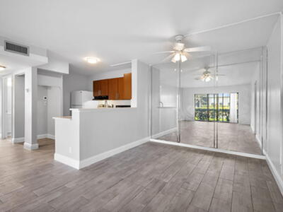 1011 Green Pine Boulevard