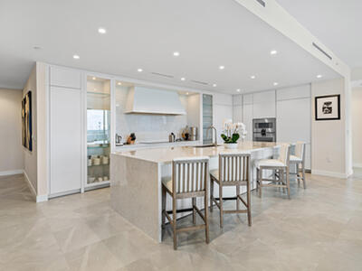 220 SE Mizner Boulevard, Boca Raton, FL 33432