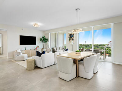 220 SE Mizner Boulevard, Boca Raton, FL 33432