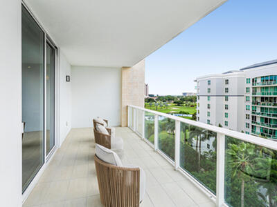 220 SE Mizner Boulevard, Boca Raton, FL 33432