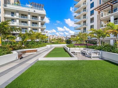 220 SE Mizner Boulevard, Boca Raton, FL 33432