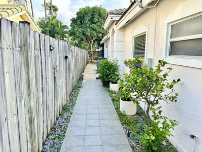 702 Via Toscana, Wellington, FL 33414