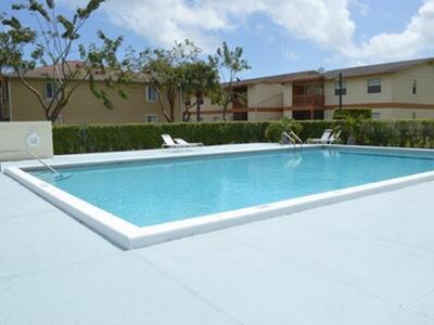 1846 Abbey Road, West Palm Beach, FL 33415